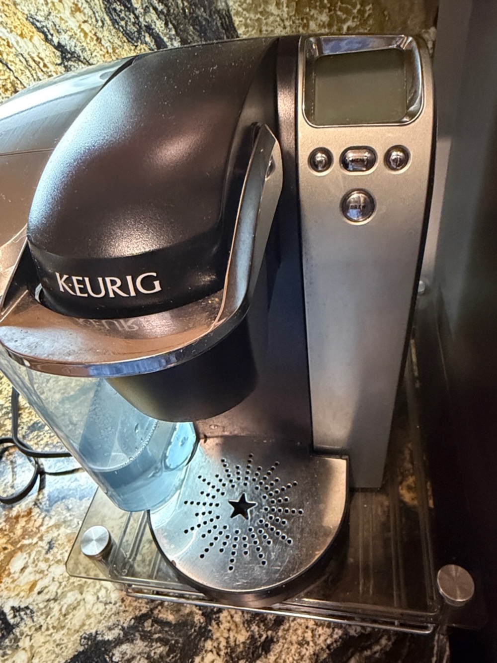 Keurig Single-Serve Coffee Maker in Black and Silver with Clear Reservoir - Picture 4 of 4